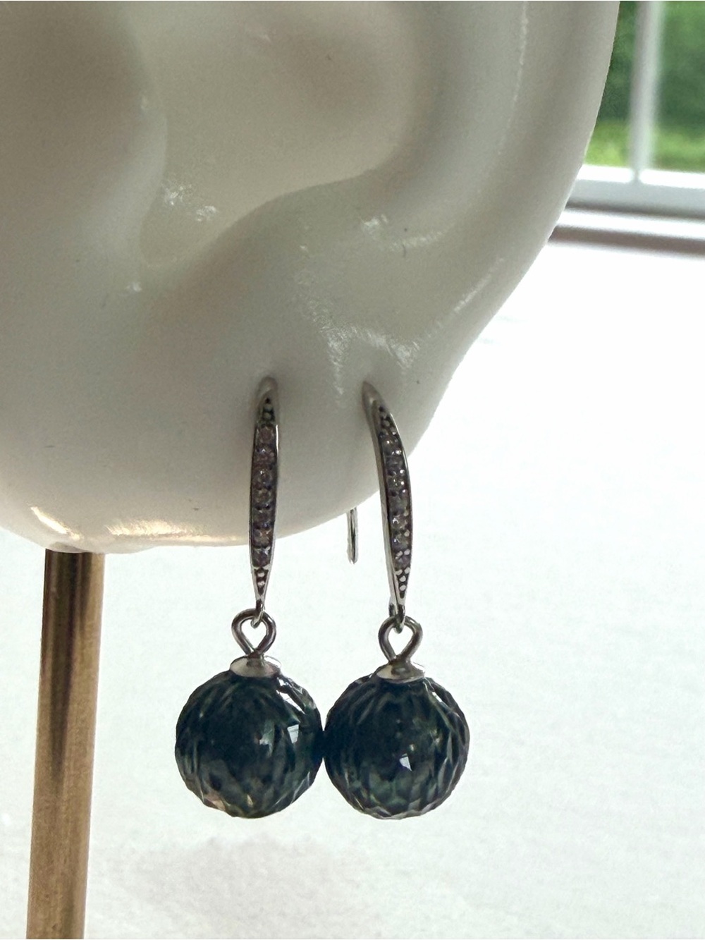 Seawater Dragon Scale Black Tahitian Dangling Earrings